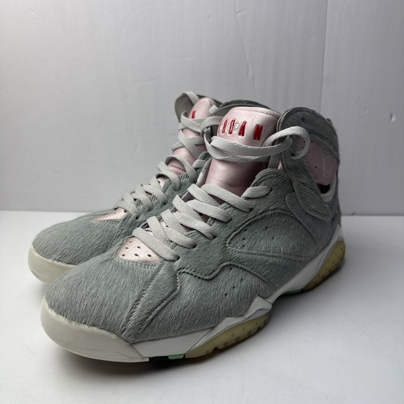 Jordan 7 “hare 2.0” size 11 Buggs Bunny